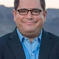 Official portrait of Michael Weiss