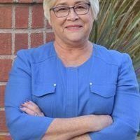Official portrait of Roberta Lange