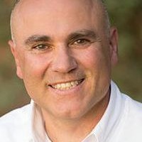 Official portrait of Tony Gumina